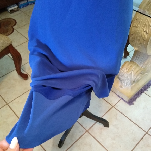 Blue Sheath - Picture 7 of 12